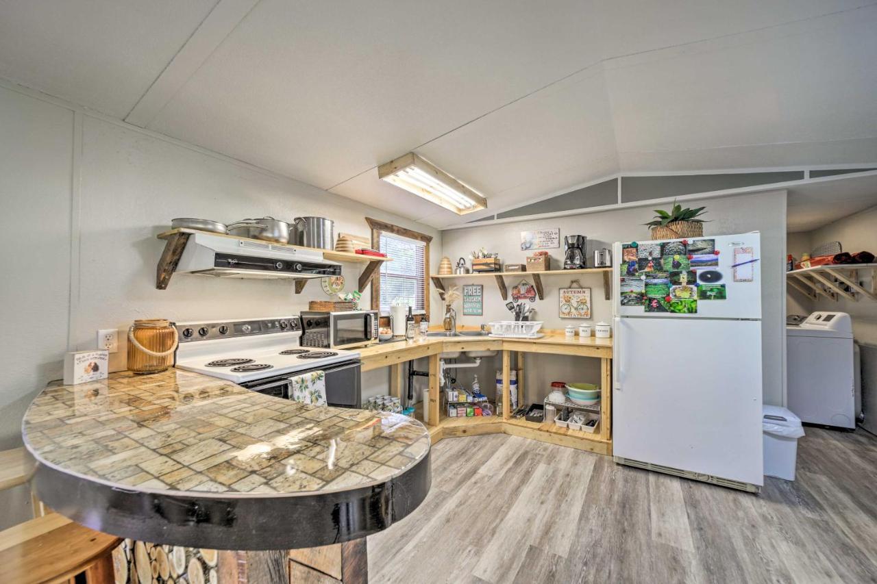 Smoky Mountain Vacation Rental With Hot Tub And Kayaks Whittier ภายนอก รูปภาพ