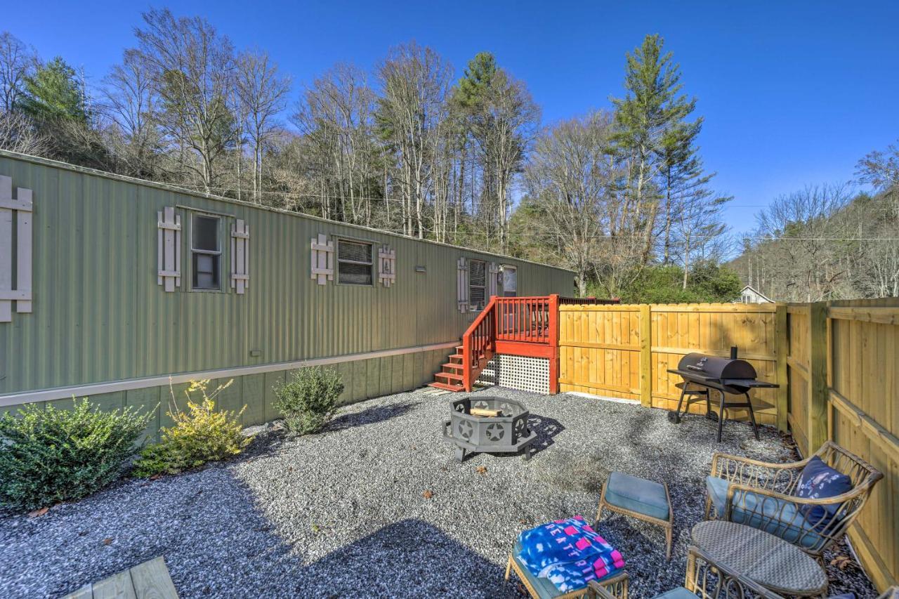 Smoky Mountain Vacation Rental With Hot Tub And Kayaks Whittier ภายนอก รูปภาพ